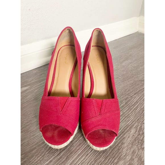 Qupid | Red Canvas Peep Toe Wedged Heels Size - Picture 4 of 10